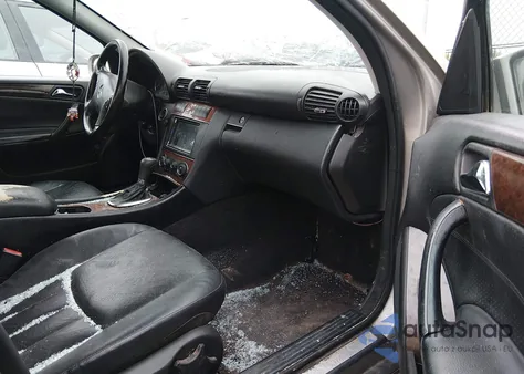 2006 Mercedes-Benz C 280 Luxury 4Matic z USA, uszkodzony, nr VIN WDBRF92H96F773079